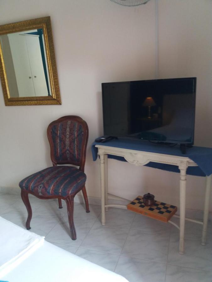 Poros Town Forest & Sea Apartment מראה חיצוני תמונה